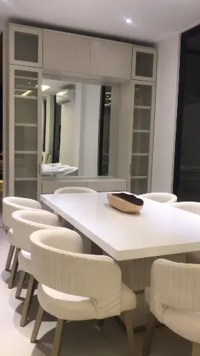 MESA DE COMEDOR VENECIA
